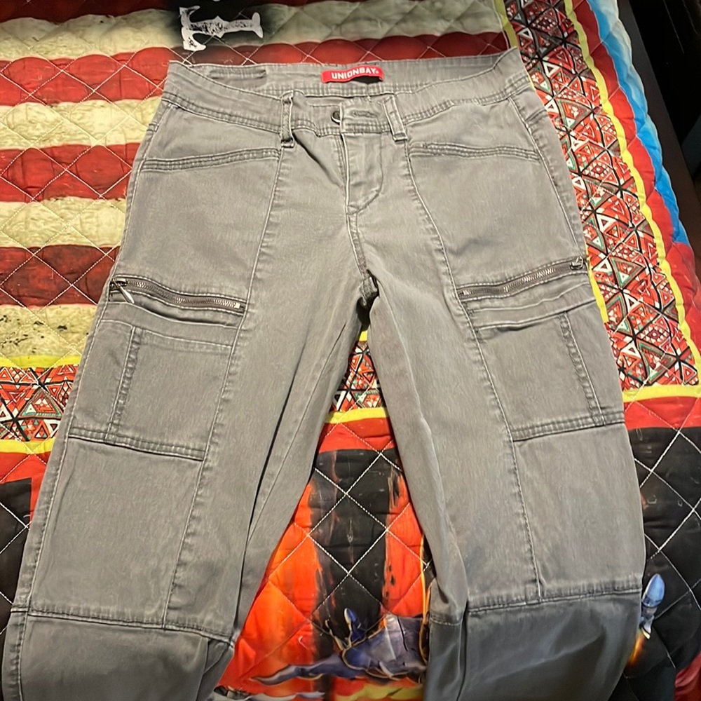 Size:7 UnionBay grey jeans